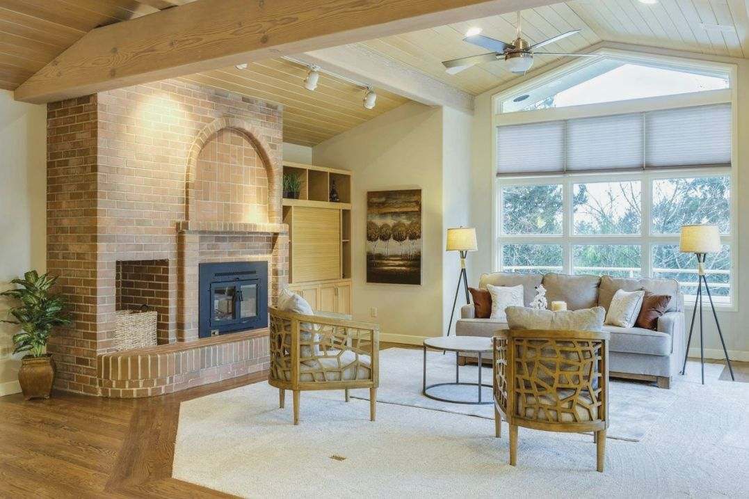 Round dining table with custom base